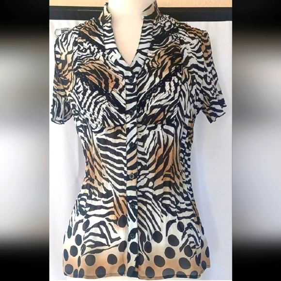 NY Collection Tops - NY COLLECTION Animal Print Button-Up Women's Top Sml/ Med